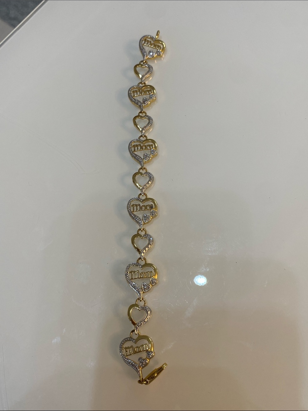 Gold 'Mom' Diamond Heart Link Bracelet - Women's Jewelry - Picture 2 of 8